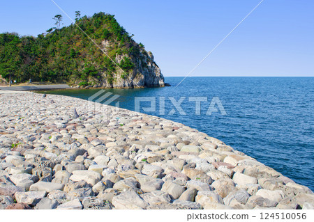 Himeshima, Oita Prefecture, Kujira Pier and Kannonzaki 124510056