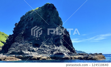 The Kerama Islands of Okinawa Prefecture as seen from a high-speed boat The Kerama Islands of Okinawa Prefecture as seen from a high-speed boat 124510640