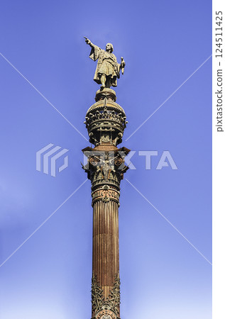 Columbus monument in Barcelona, Catalonia, Spain Columbus monument in Barcelona, Catalonia, Spain 124511425