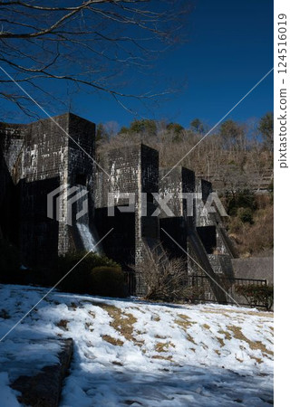 Snow still remains at Toyonike Dam Snow still remains at Toyonike Dam 124516019