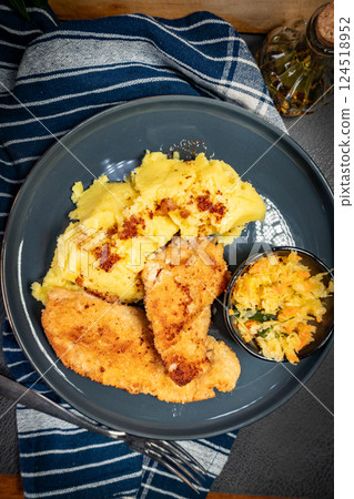 Fried cod fillet. 124518952