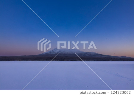 Morning on Mt. Komagatake 124523062