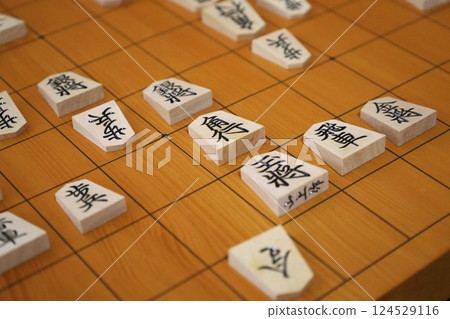 第 50 屆 Kioh 錦標賽第 2 局的棋盤,玩家認輸 第 50 屆 Kioh 錦標賽第 2 局的棋盤,玩家認輸 124529116