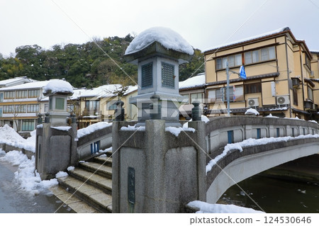 城崎溫泉雪景 124530646