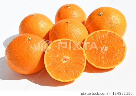 Citrus fruits (Haruaika) Citrus fruits (Haruaika) 124531193
