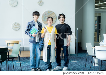 university students 124533578