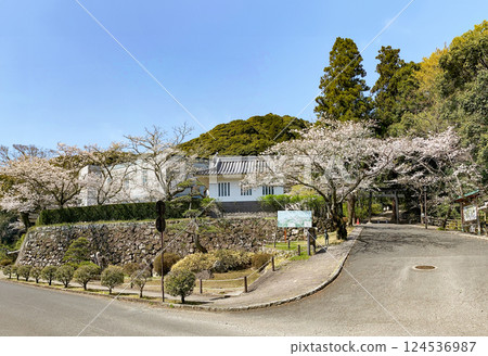 佐伯文化中心和城山步道起點 124536987