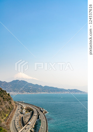 [Shizuoka Prefecture] View from Satta Pass in spring 124537616