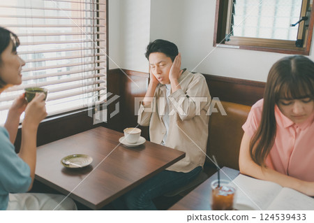 咖啡館 咖啡廳 人 124539433