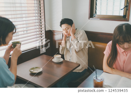 咖啡館 咖啡廳 人 124539435