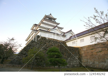 鶴城 會津若松 會津若松城 若松城 本丸 會津若松觀光 城塔 城郭 福島縣觀光 若松城跡公園 鶴城 會津若松 會津若松城 若松城 本丸 會津若松觀光 城塔 城郭 福島縣觀光 若松城跡公園 124540242