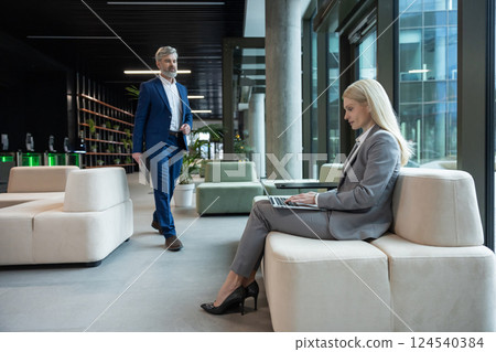 Business owner meeting a client before negotiations 124540384