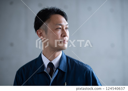 Working clothes men 124540637