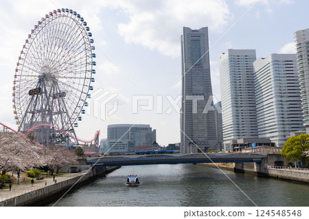 [橫濱]陽光明媚的港未來 124548548