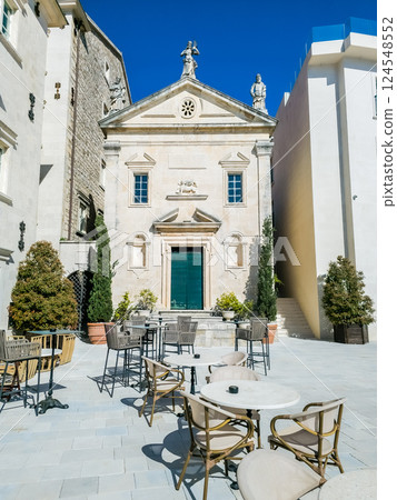 Perast: A seaside pearl of history and summer charm 124548552
