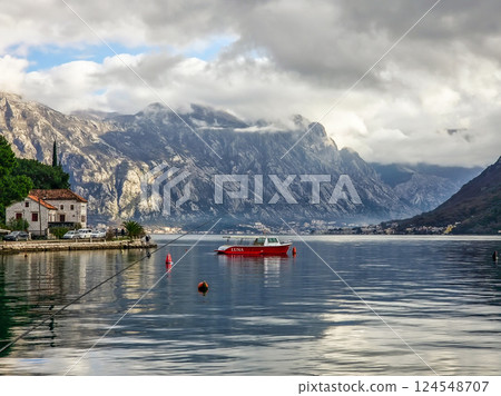 Perast: A seaside pearl of history and summer charm 124548707