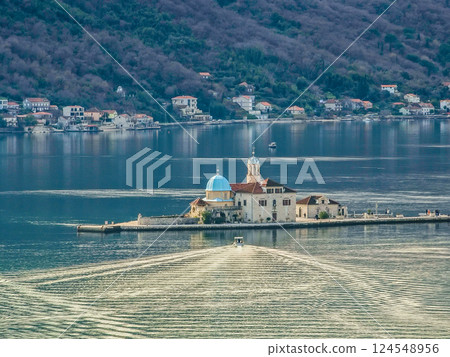 Perast: A Historic Coastal Gem of Montenegro 124548956
