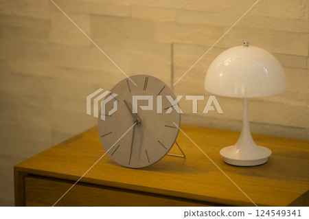 時尚的室內燈 124549341