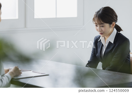 女人面試 124550009