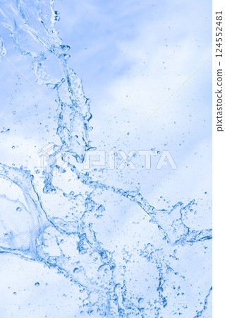 Splashes and sky 124552481