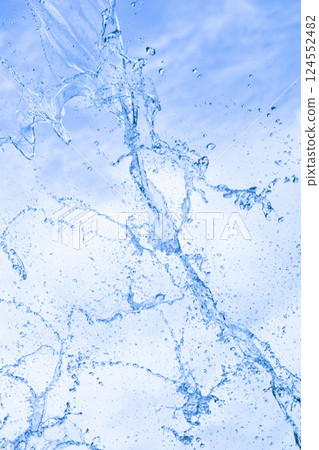 Splashes and sky 124552482