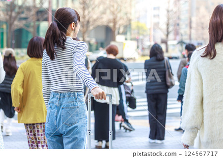 一個女人在旅途中 一個女人在旅途中 124567717