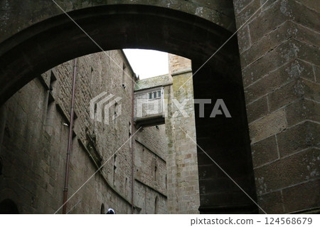 The exterior of Mont Saint-Michel looks like an impregnable fortress The exterior of Mont Saint-Michel looks like an impregnable fortress 124568679