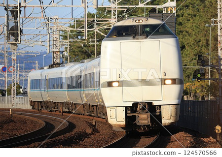 [JR西日本] 早晨289系列通勤特快「樂樂播磨」 (JR神戶線：鹽穀～須磨) 124570566