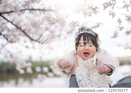 櫻花和嬰兒 櫻花和嬰兒 124570577