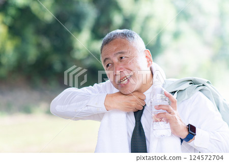 中暑警示圖 中暑警示圖 124572704