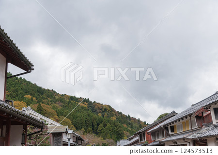 [若狹鯰街道球磨川宿] 124573513