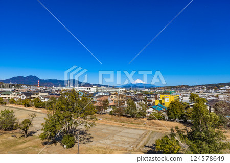 [World Heritage] Mount Fuji, photographed from the Toro ruins 124578649