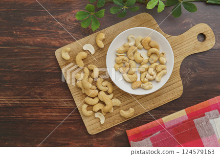Cashew Nuts Cashew Nuts 124579163
