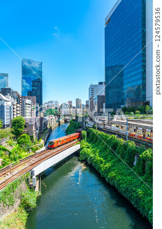 [Tokyo] The streetscape of Ochanomizu as seen from Hijiri Bridge 124579536