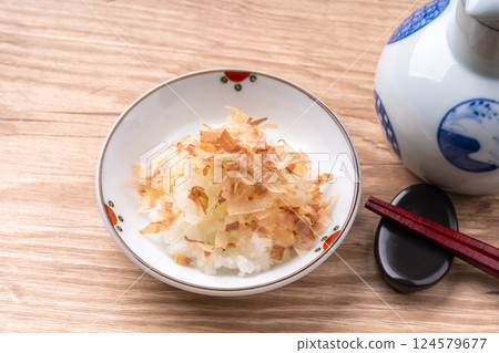 Daikon Oroshi 124579677