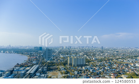 從泰國北欖府看曼谷 從泰國北欖府看曼谷 124580553