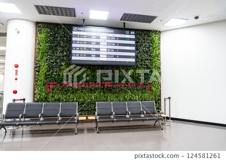 韓國金浦國際機場的資訊板 124581261
