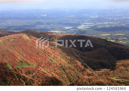 栃木縣那鬚町茶臼山的紅葉美景 124581968