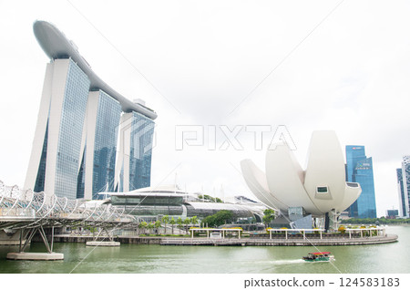 Marina Bay Sands under cloudy skies 124583183