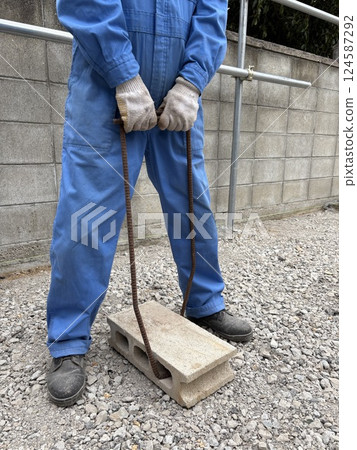 DIY 混凝土地板壓實 124587292