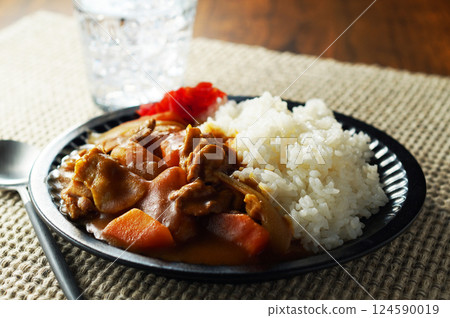 咖哩飯（豬肉咖哩） 124590019