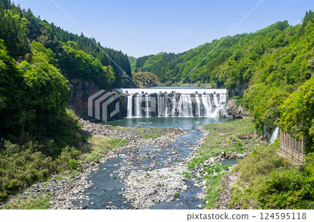 Shenyang Waterfall and Power Plant Site Shenyang Waterfall and Power Plant Site 124595118