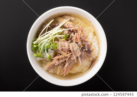烤鰹魚片和茶 124597443