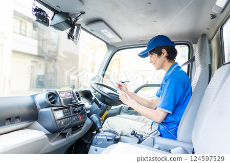 Young delivery staff driving 124597529