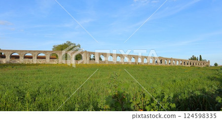 Aqueduct of Evora, Portugal 124598335