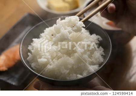 Pick up your breakfast dish with chopsticks 124599414