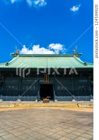 [Tokyo] The impressive and elegant exterior of the Taiseiden Hall of Yushima Seido 124599920