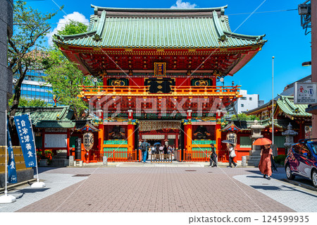 [Tokyo] Kanda Shrine under the refreshing blue summer sky 124599935