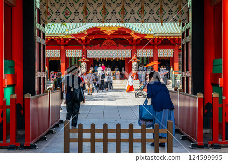 [Tokyo] Kanda Shrine bustling with people in the summer 124599995