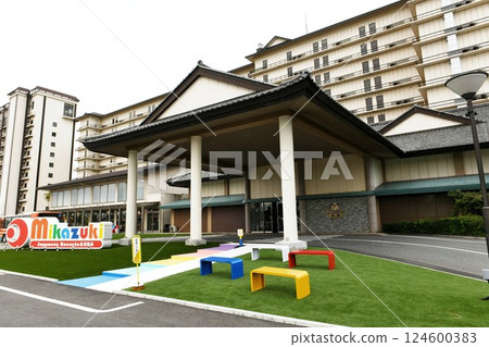 [Kisarazu City, Tokyo Bay Kisarazu Onsen "Ryugujo Spa Hotel Mikazuki" entrance and exterior] 124600383